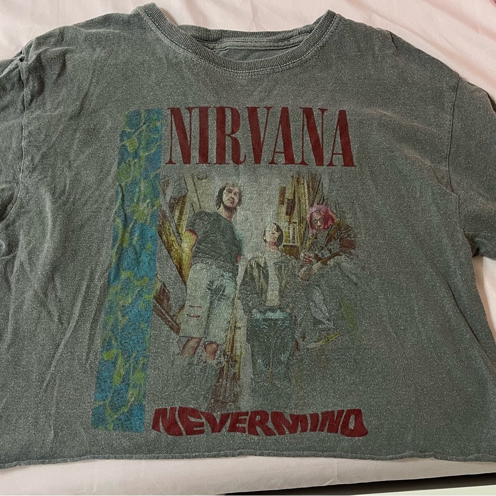 cropped t shirt